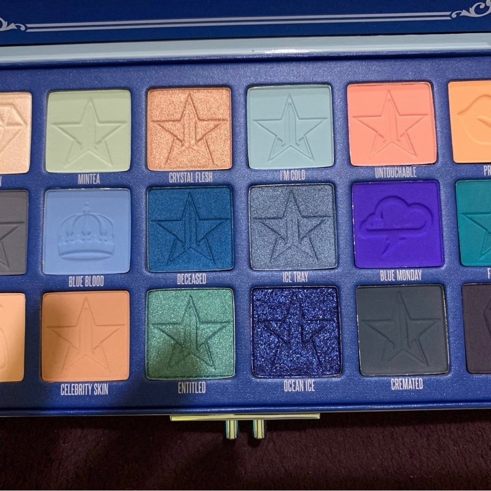 Jeffree Star Blue Blood Artistry Palette